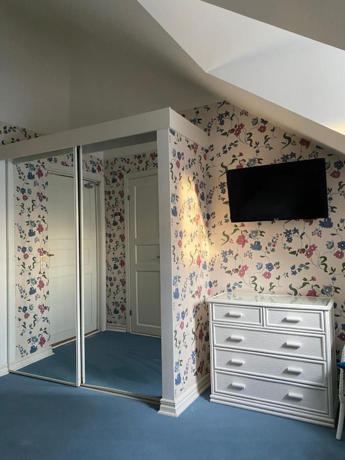 Apertins Hotell Kil Exterior foto